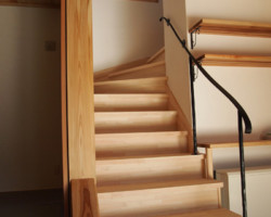 ロートアイアン階段手摺