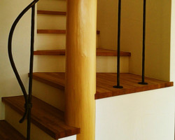 ロートアイアン階段手摺