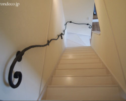 ロートアイアン階段手摺