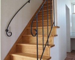 ロートアイアン階段手摺