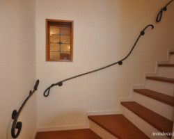 ロートアイアン階段手摺