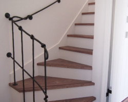 ロートアイアン階段手摺