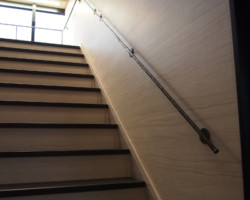 ロートアイアン階段手摺