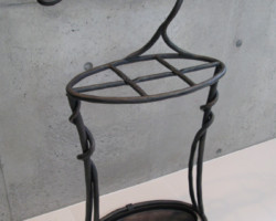 ロートアイアン傘立て