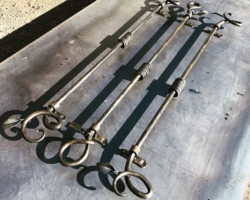 ロートアイアンカーテンレール